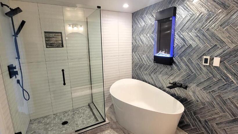 هتل The Seaside Oceanfront Inn