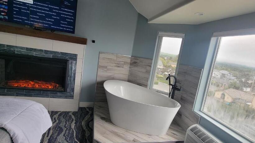 هتل The Seaside Oceanfront Inn