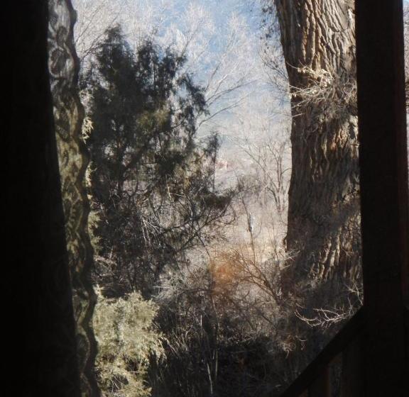 Отель Touchstone Inn