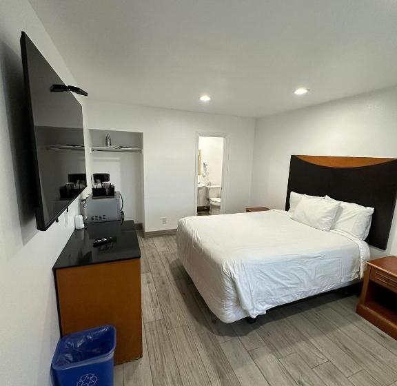 בית מלון כפרי Town And Country Inn