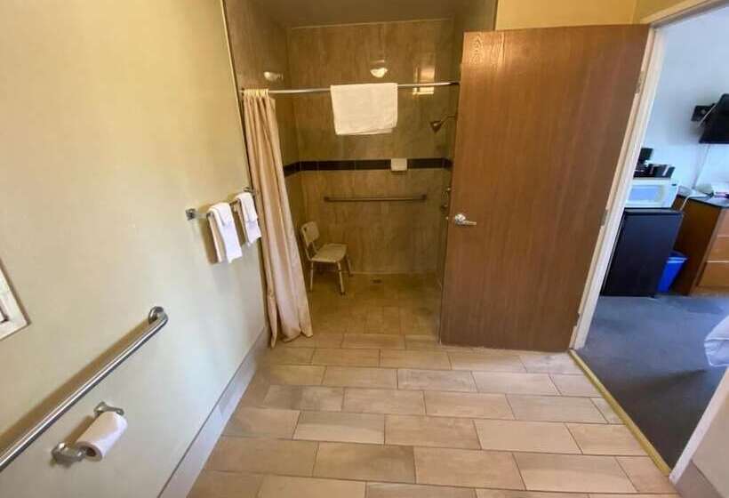 בית מלון כפרי Town And Country Inn