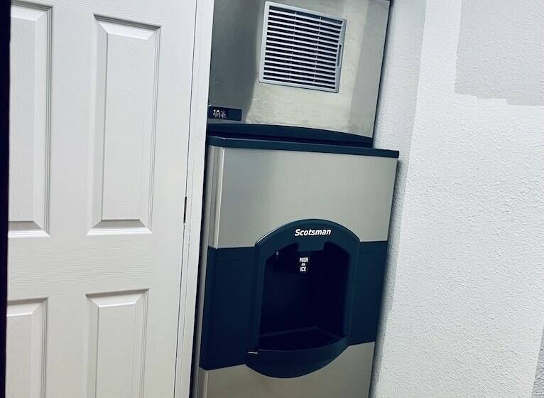 فندق Travelodge By Wyndham Wall