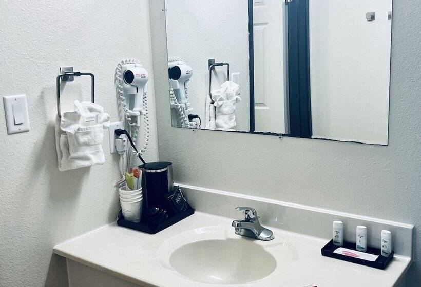 فندق Travelodge By Wyndham Wall