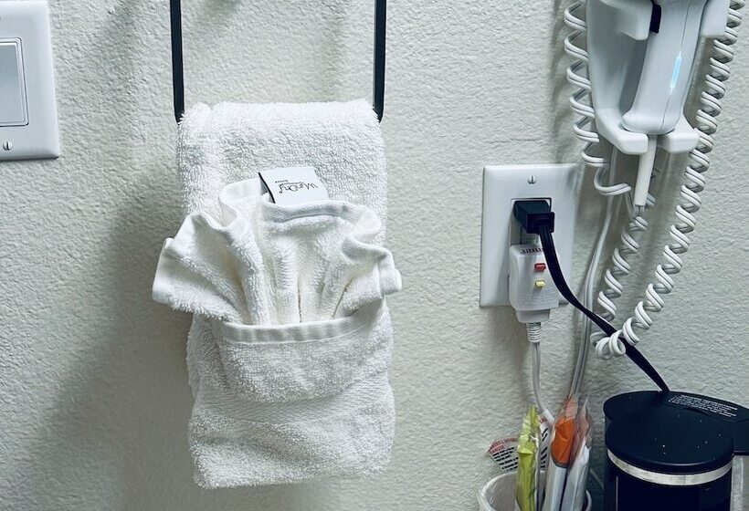 فندق Travelodge By Wyndham Wall