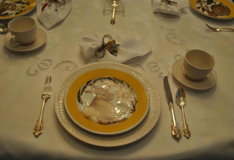 בית מלון כפרי Trinkle Mansion Bed & Breakfast