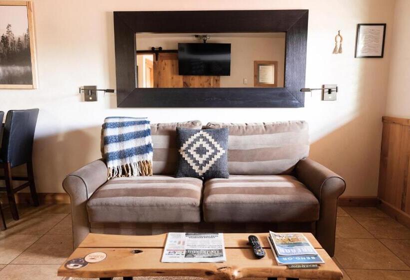 هتل Wall Street Suites