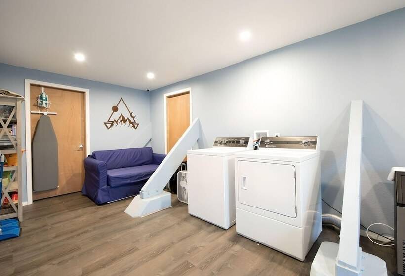 فندق Wanderlust Inn