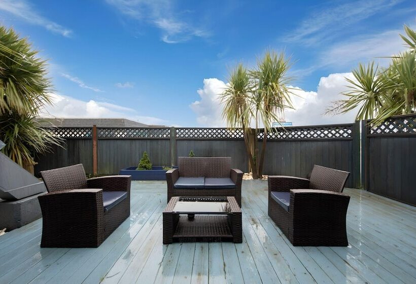 فندق Wanderlust Inn