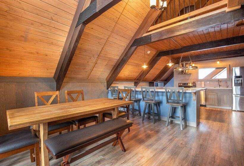 فندق Wanderlust Inn