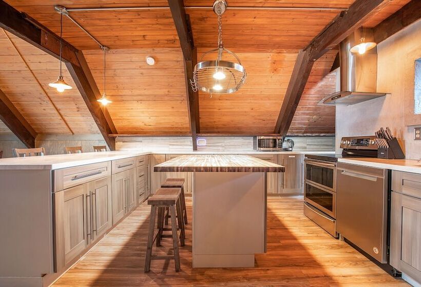 فندق Wanderlust Inn