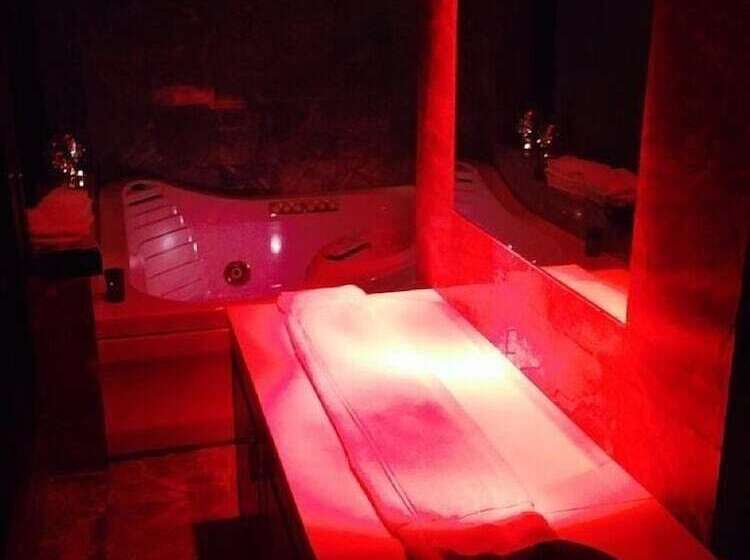 בית מלון כפרי Wc Lipe Mansion