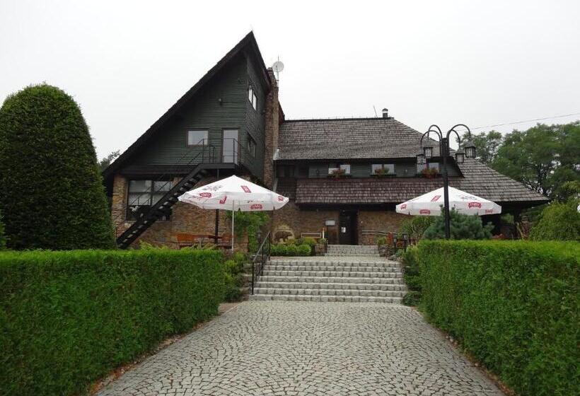 호텔 Zajazd Pod Niedźwiedziem