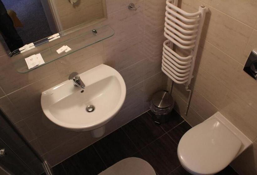 בית מלון כפרי Zajazd Podlesie