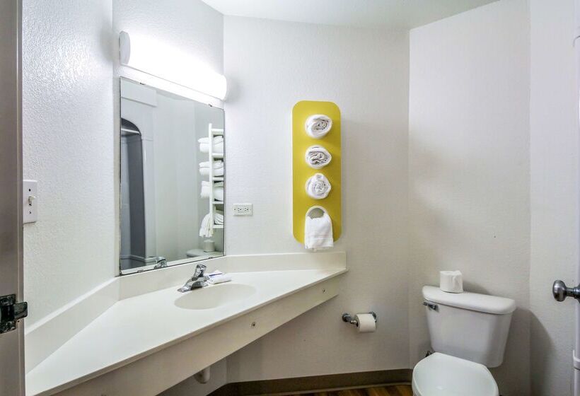 Motel 6 New Braunfels