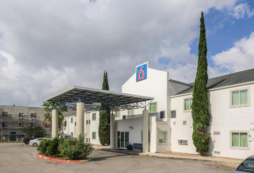 Motel 6 New Braunfels