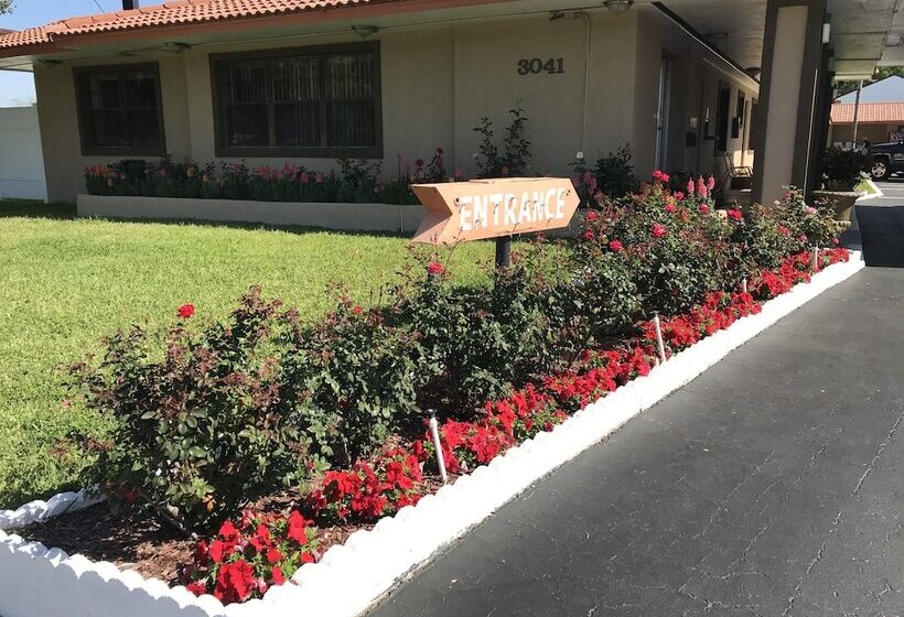 Silver Princess Motel