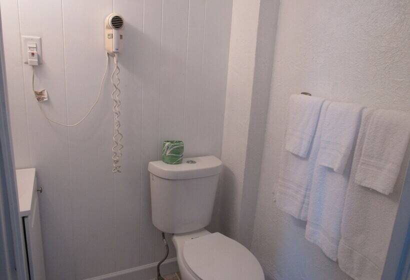 The Coral Sands Motel