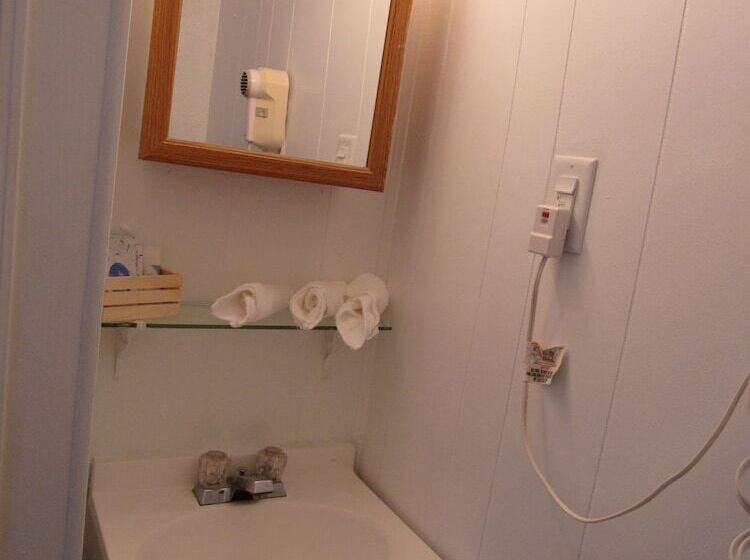 The Coral Sands Motel