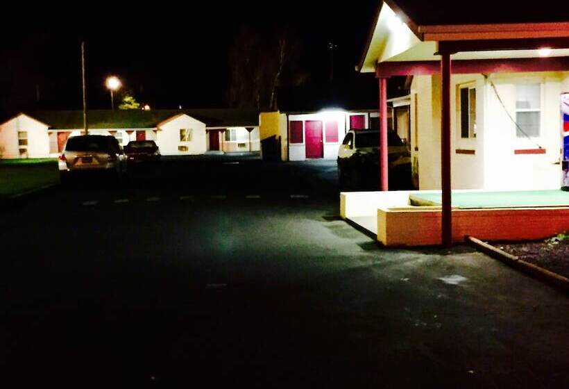 Travelers Inn Motel