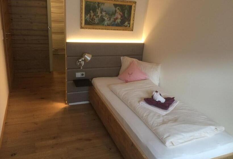 Zum Hirschen   Hotel & Gasthaus Beim Stöckeler