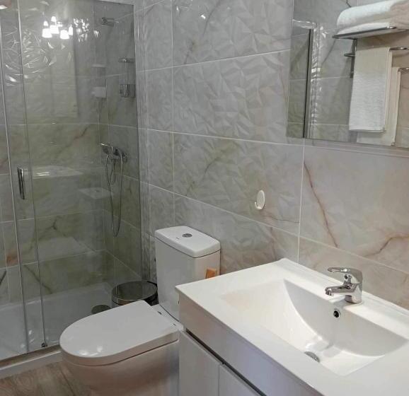 فندق صغير A Fonte