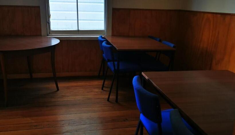 הוסטל Bluewater Lodge