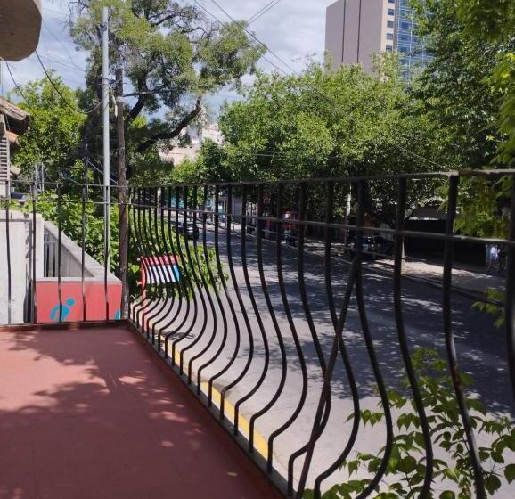 فندق صغير Hostal House Reymon,habitaciones Privadas Precio Por Persona