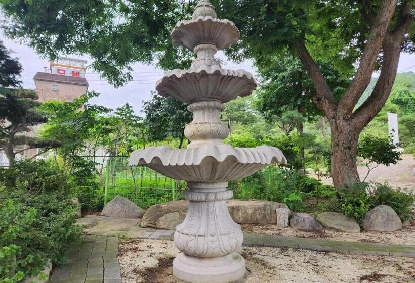 הוסטל K Highstel Jayeon