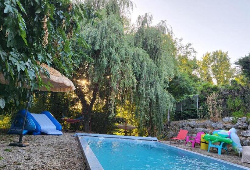 הוסטל Wonderbar