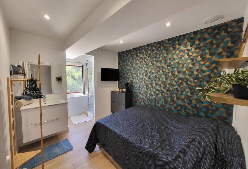 הוסטל Wonderbar