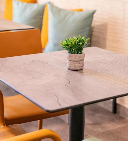 تختخواب و صبحانه 49 Sunrise Lodge