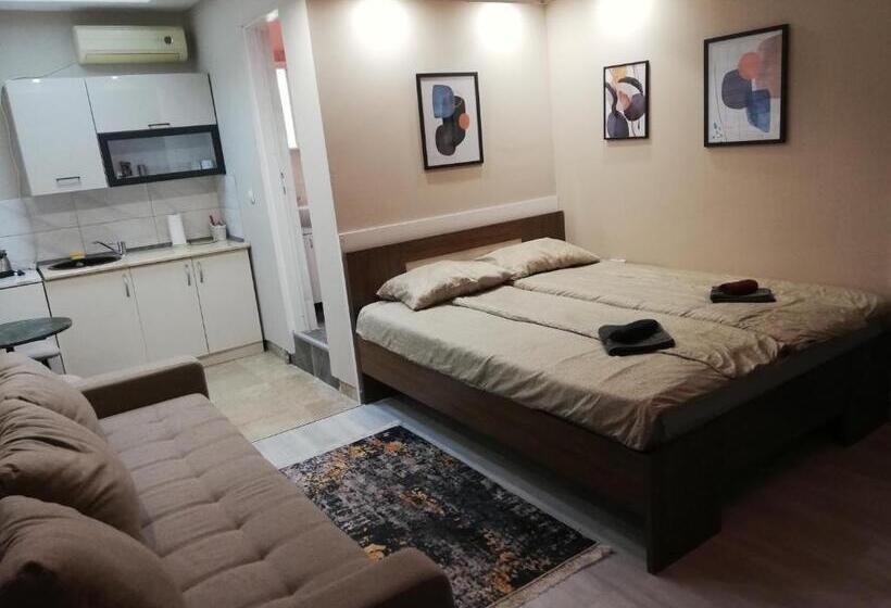 تختخواب و صبحانه Blue Carpet Rooms