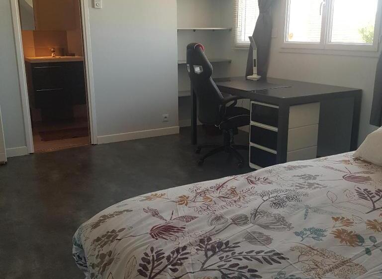 ベッドアンドブレックファースト Chambre Hugues Entre Caen Et La Mer Avec Piscine