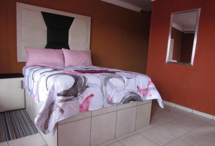 住宿加早餐  Cozy Queen Bed Apartment In Hammanskraal