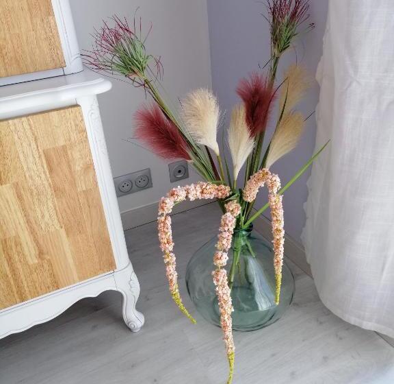 住宿加早餐  Gîte Et Chambre D Hôte Entre Tilleul Et Agrumes