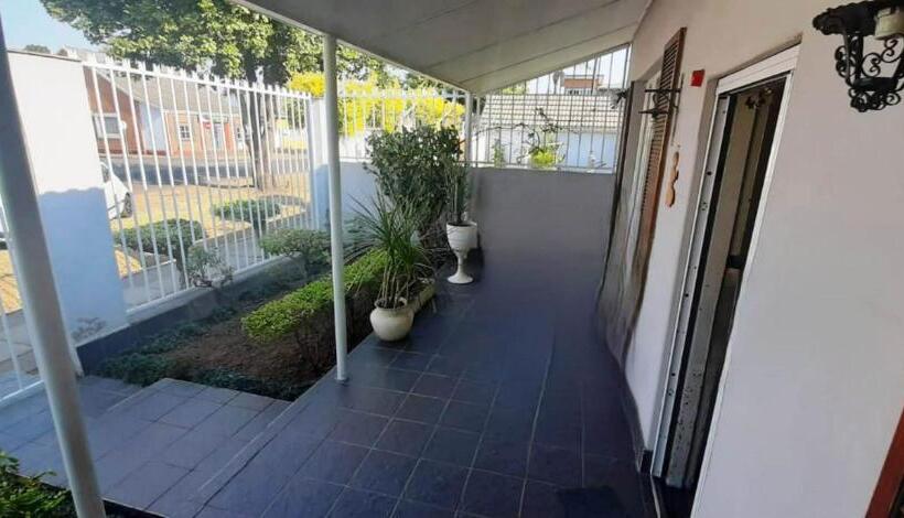 Bed and Breakfast Hkm Guest House