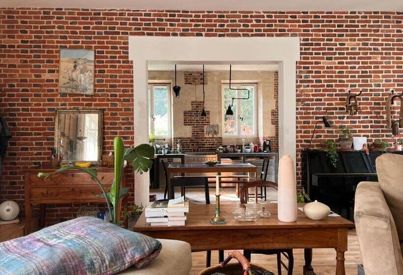 민박 Grandes Chambres Dans Un Corps De Ferme Rénové Du Château Du Piple, à 16km De Paris