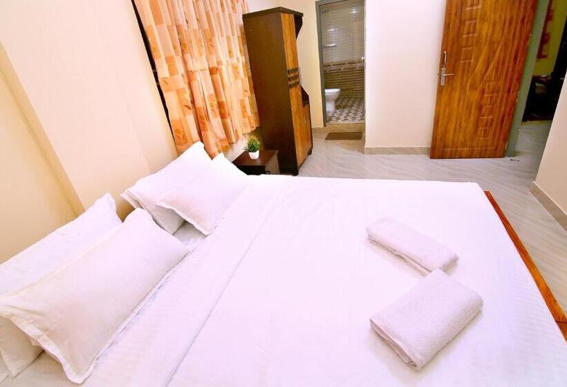 민박 Loyal Residency