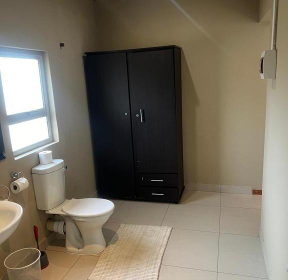 민박 Ondangwa Rest Camp