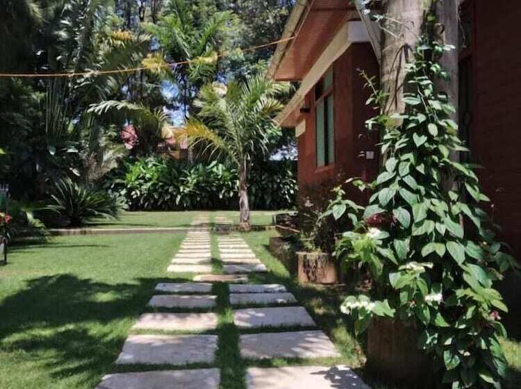 צימר Sprunger Avenue   Tulia Homes