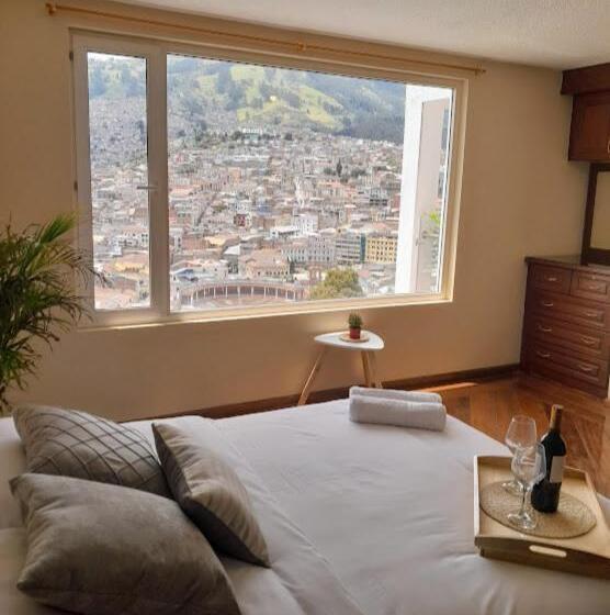 مبيت وإفطار The Temple, Quito