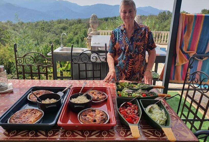 Bed and Breakfast Villa La Cerisaie