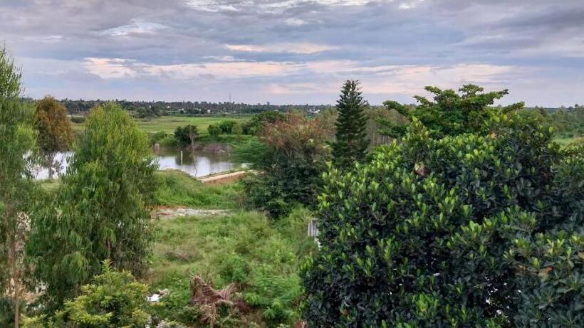 Bed and Breakfast Village Villa By Aarambh Ventures