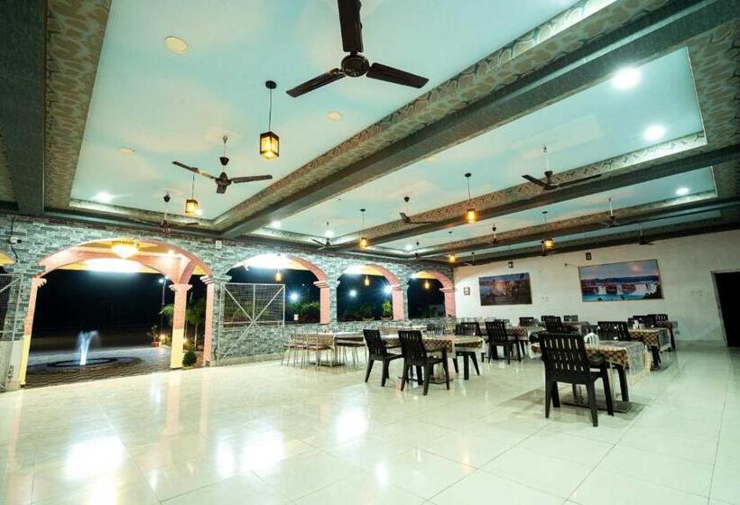 Collection O Hotel Chhattisgarh Palace