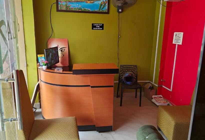 D Lazeez Hotel & Restaurant