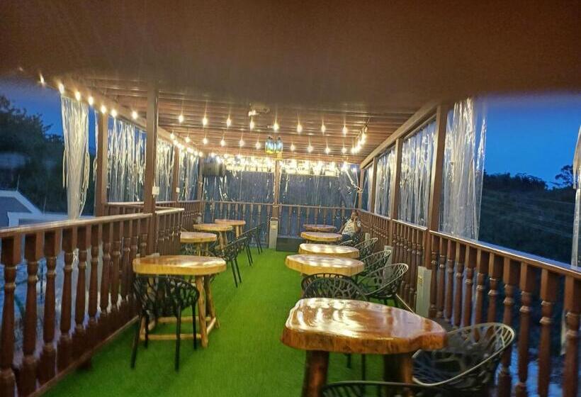 Eve S Hills Hotel. Larteh Akuapem