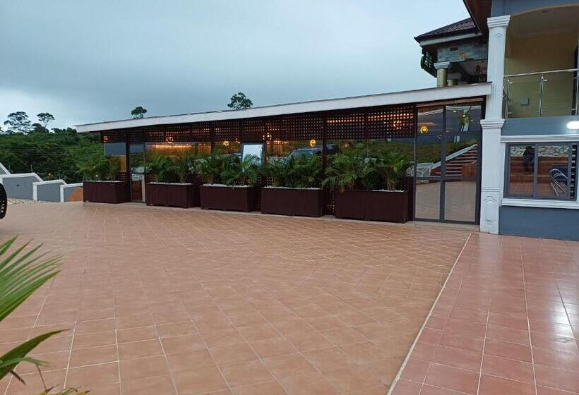 Eve S Hills Hotel. Larteh Akuapem
