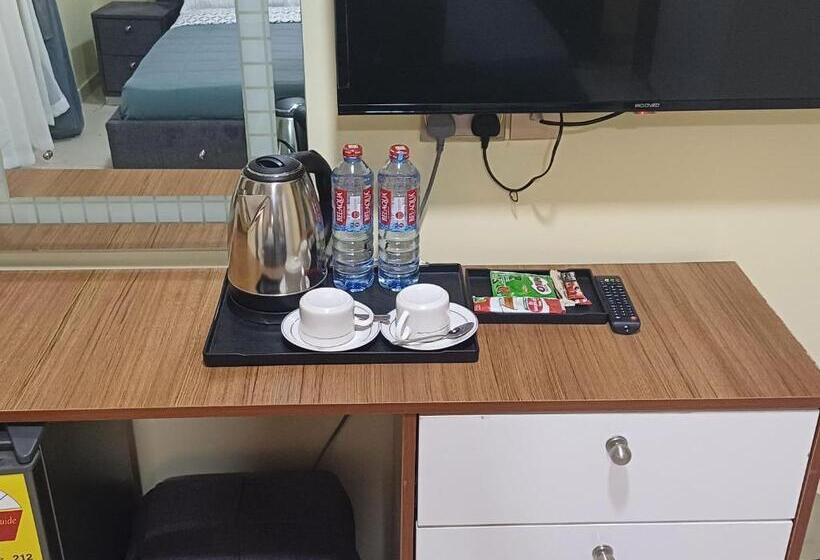 Eve S Hills Hotel. Larteh Akuapem