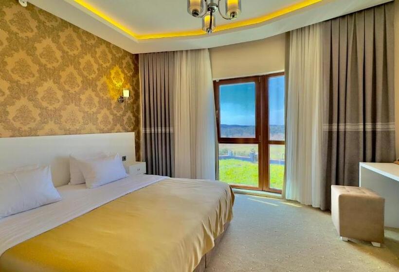 Green Roof Hotel & Spa