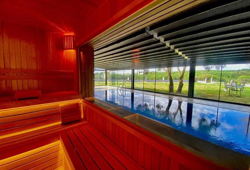 Green Roof Hotel & Spa